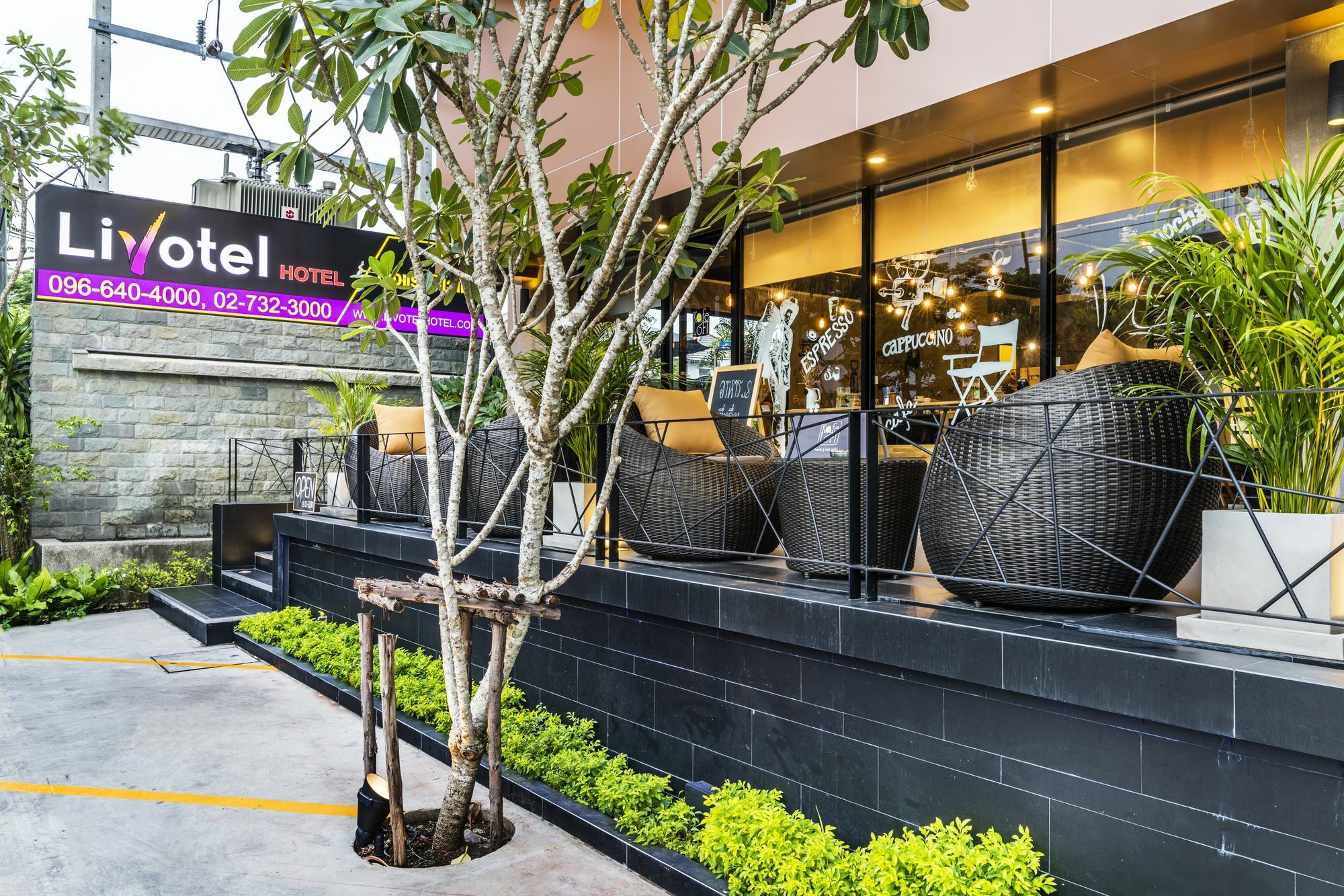 Livotel Hotel Hua Mak Bangkok Exterior foto